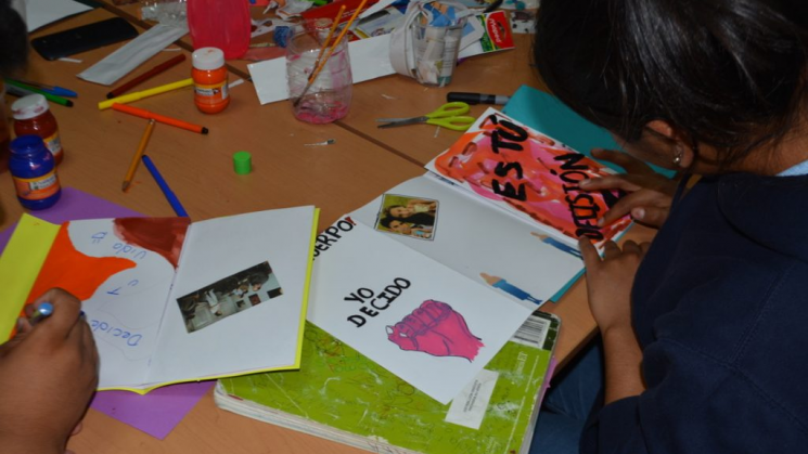 UABJO desalienta el embarazo adolescente a través del arte