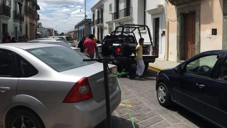 Realizan operativo contra apartado de estacionamiento en Oaxaca