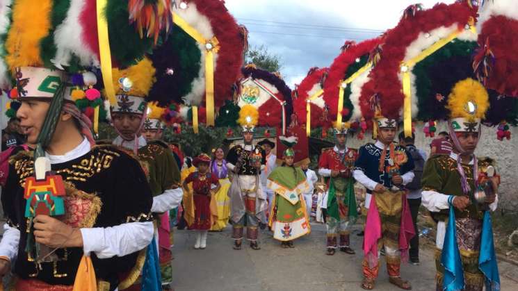 Danza de la Pluma de Zaachila, enlace de hermandad 