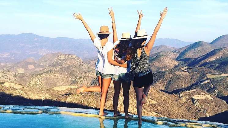 Mexicanos viajan menos por falta de dinero y vacaciones:Encuesta