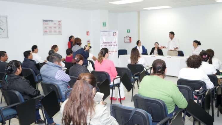 Capacita Icapet a colaboradores de la empresa ADO