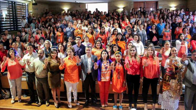 Realizan foro