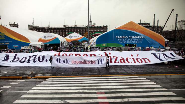 Iniciativas para “despenalizar” aborto contemplan sanciones 