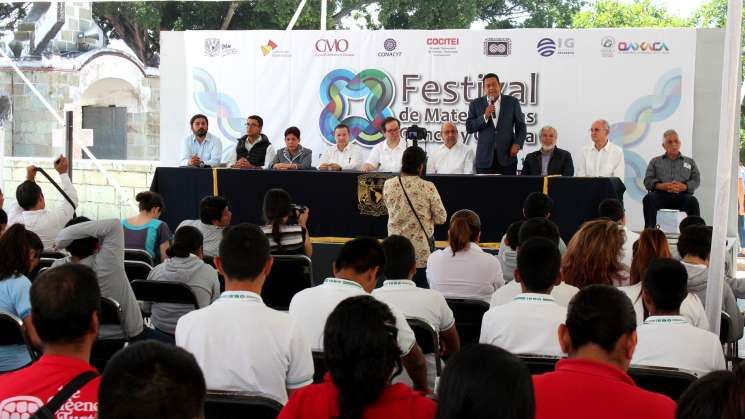 Suscriben convenio para programa “UNAM PROFE” en la capital 