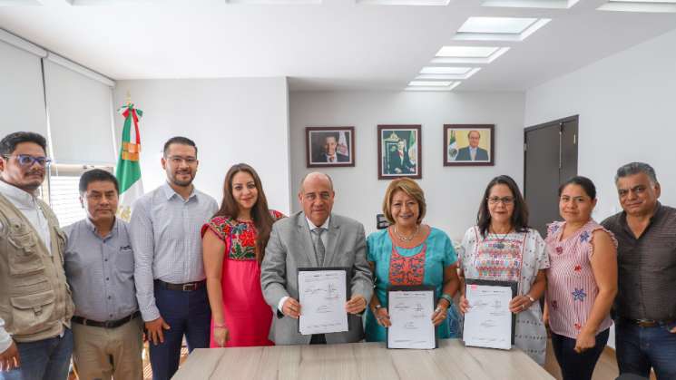  IEEPO firma convenio con Sesipinna y CDI a favor de la niñez