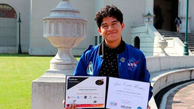 Premia la NASA a estudiante mexicano