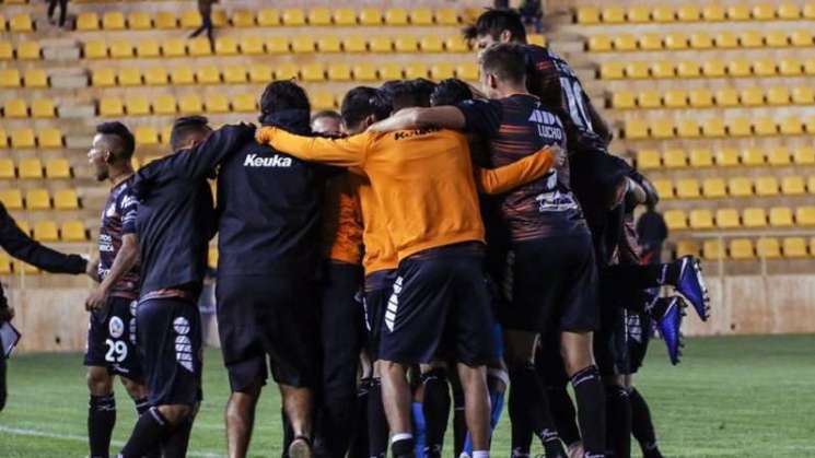 Alebrijes de Oaxaca empatan con potros del Atlante