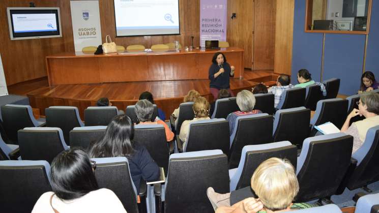 Universitarias unidas contra violencia de género en el país