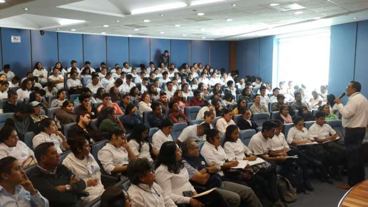 Día Nacional de la Prueba del VIH en la UABJO 