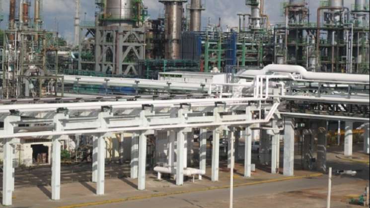 Exigen Senadores a PGR  investigar a funcionarios de Pemex