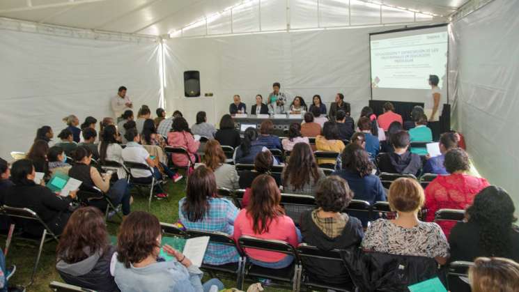 Imparte IEEPO capacitación al nivel preescolar