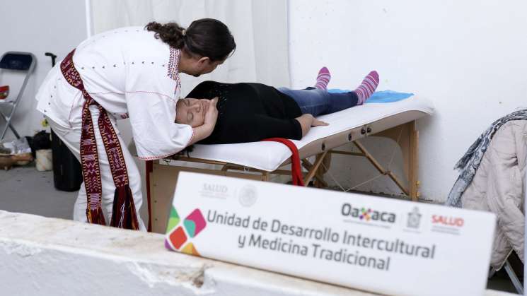 Realizan 2da feria de medicina tradicional y complementaria