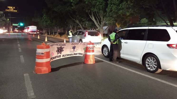 En tres operativos alcoholímetro caen 16 conductores ebrios
