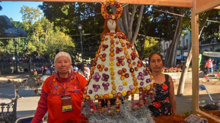 Entrega AMH premios a ganadores de la Noche de Rábanos,