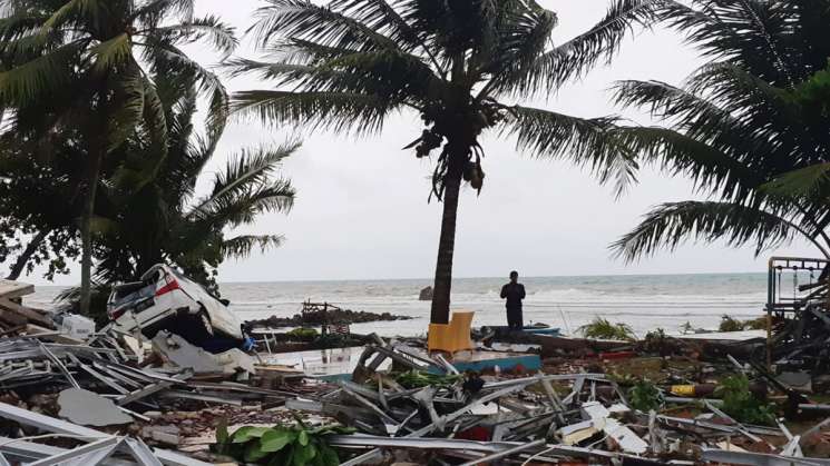 Tras Tsunami en Indonesia, aumenta a 429 las víctimas