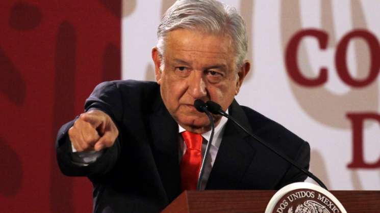 Despidos masivos en SAT es por que hay ‘aviadores’: AMLO