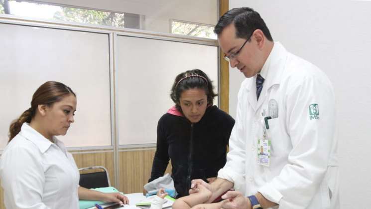 IMSS brinda tratamiento a pie plano de infantes