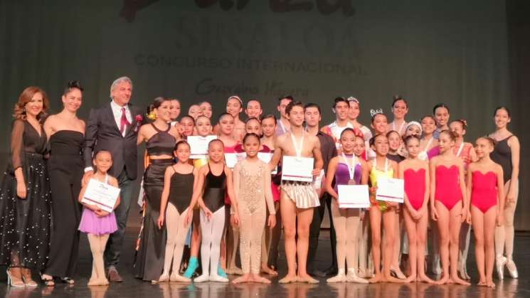  Destacan oaxaqueñas en concurso de ballet en Sinaloa