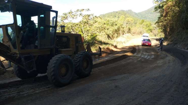 Inician trabajos de reconstrucción del Vidrio a San Gabriel M.