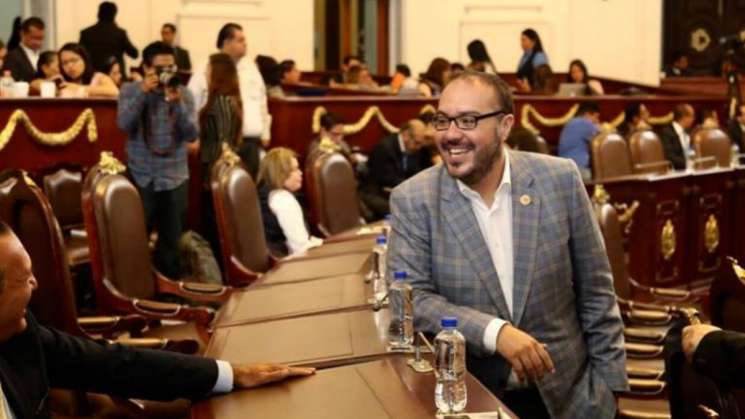 Pide PRD expulsión de diputado federal por pedir