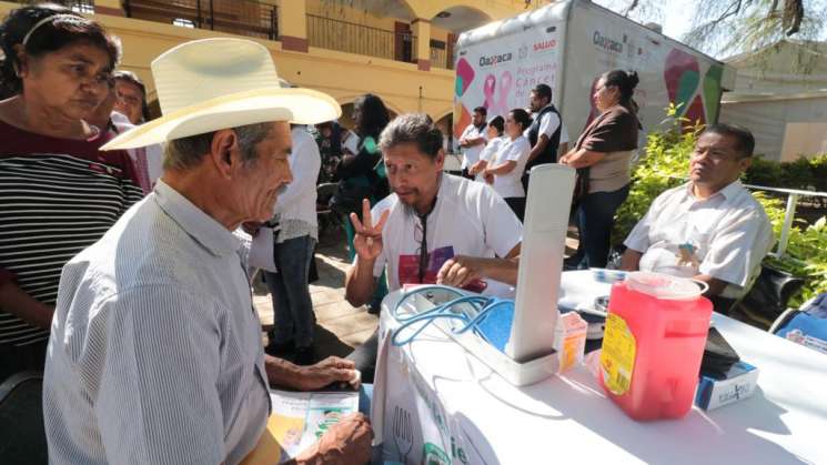Feria de la Salud en San Francisco Lachigoló