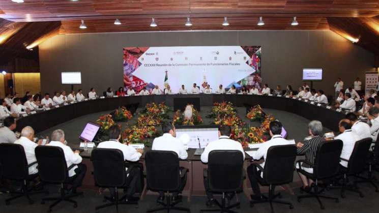 Suma de esfuerzos permitirá el desarrollo de Oaxaca: AMH