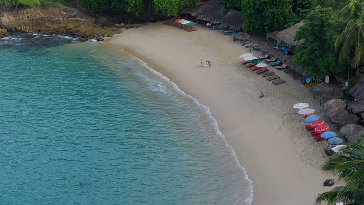 Dentro de Norma 17 playas en Puerto Ángel, Escondido y Huatulco y
