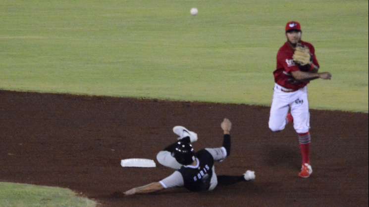 Guerreros se impone a Piratas en Campeche