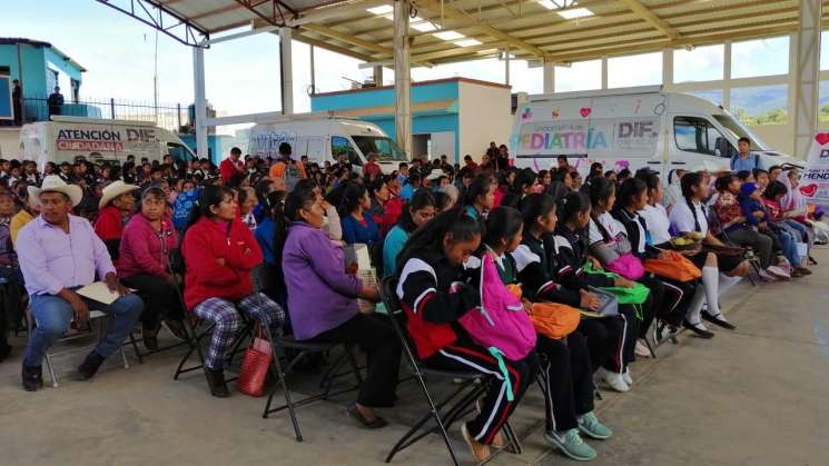 Por concluir Caravana DIF en la región de la Cañada