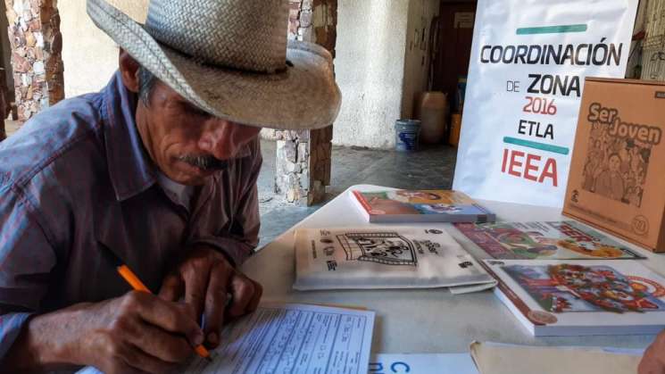 Convoca IEEA a acreditar y certificar estudios básicos