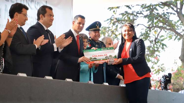 Entregan Premio Estatal del Deporte 2019
