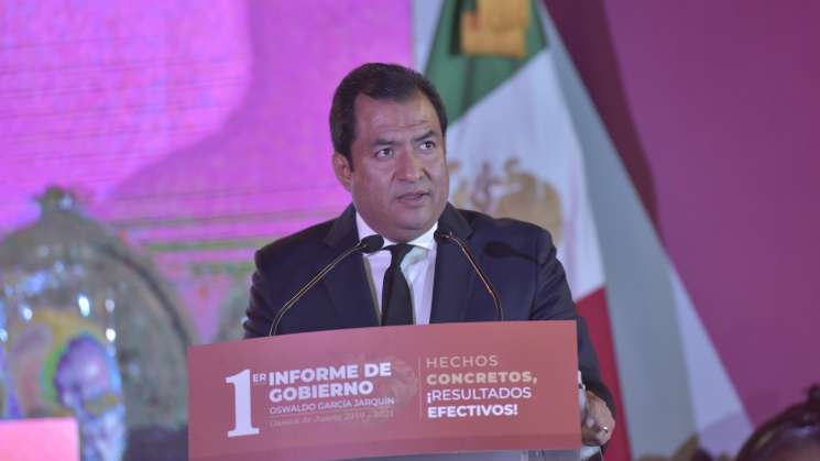 Rinde Oswaldo García Jarquín Primer Informe de Gobierno