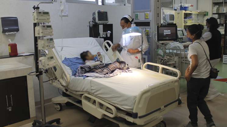 Bebé quemada en accidente viaja a Galveston, Texas para atención