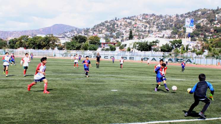 Avanza torneo de fútbol infantil Copa Ciudad de Oaxaca 2019