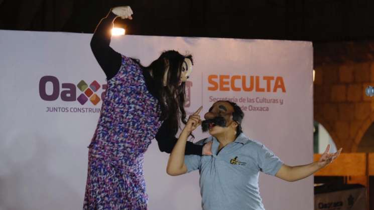 Disfrutan familias oaxaqueñas de obras teatrales: Seculta   
