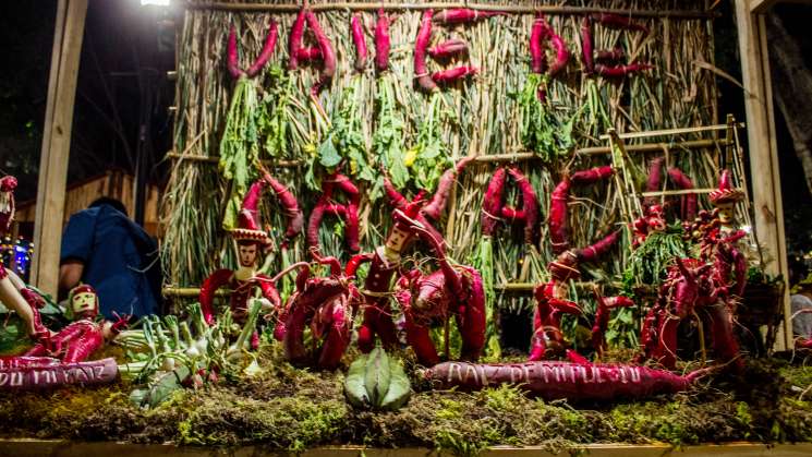 Gastronomía oaxaqueña forjó la Noche de Rábanos