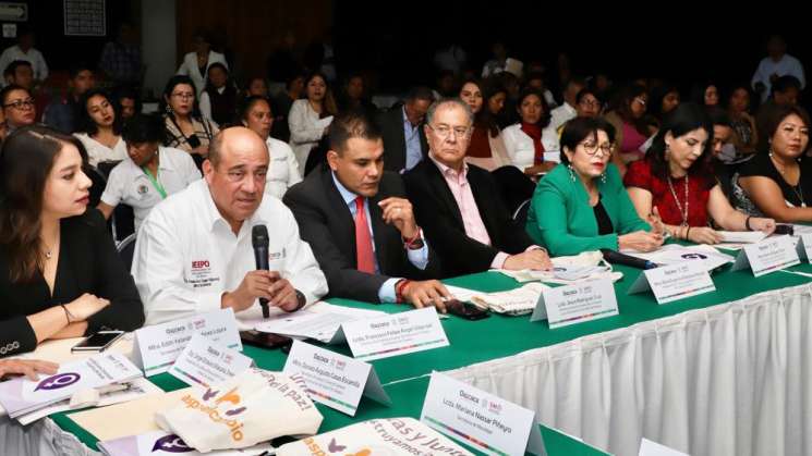 Edita IEEPO 30 mil ejemplares de la Guía Básica 