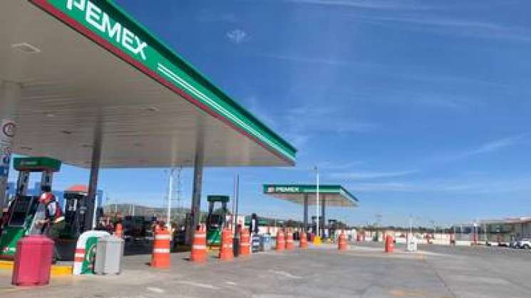 Cárcel a empresarios gasolineros por robo de combustible: PFC