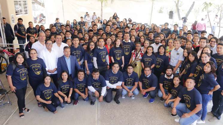 UABJO trabaja en favor de la educación intercultural 