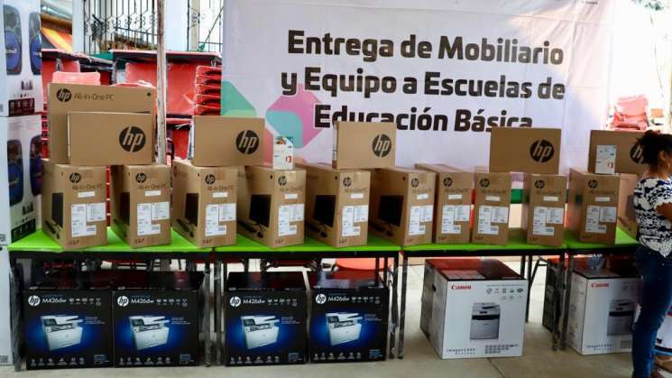 IEEPO invierte en los dos últimos ciclos escolares más de 151 mdp