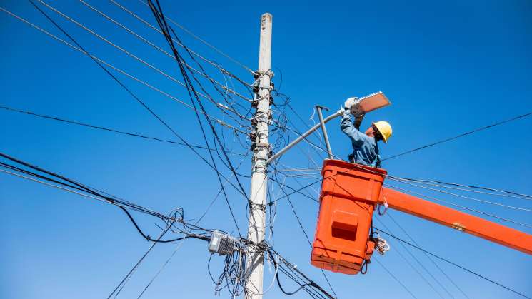 Renovación de alumbrado público en 56%: Ayuntamiento de Oaxaca