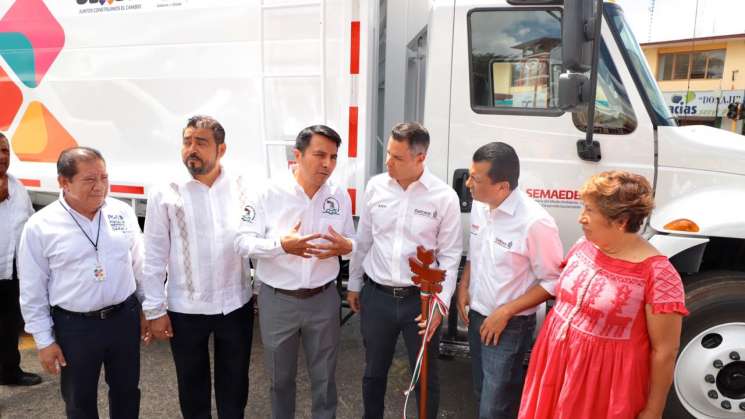 Atiende y responde Alejandro Murat a la ciudadanía en audiencia