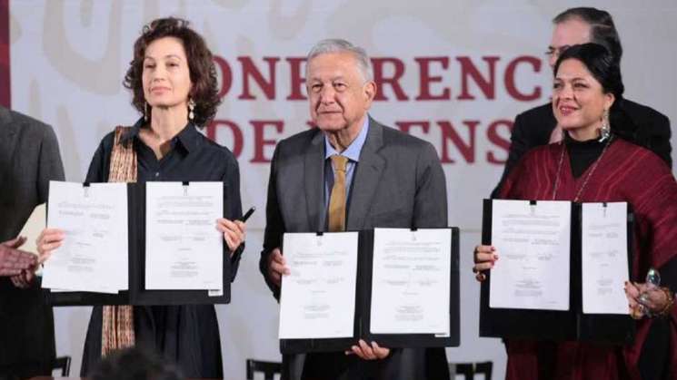  Unesco firma convenio para el rescate de lenguas originarias