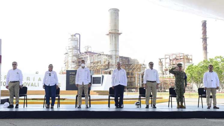 Alcanza 86% de avance rehabilitación de refinería en Salina Cruz