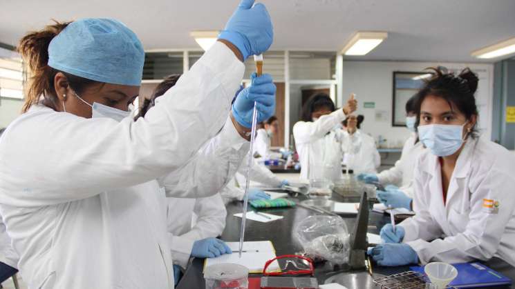 Realizará  XXXIII académica Ciencias Químicas de la UABJO