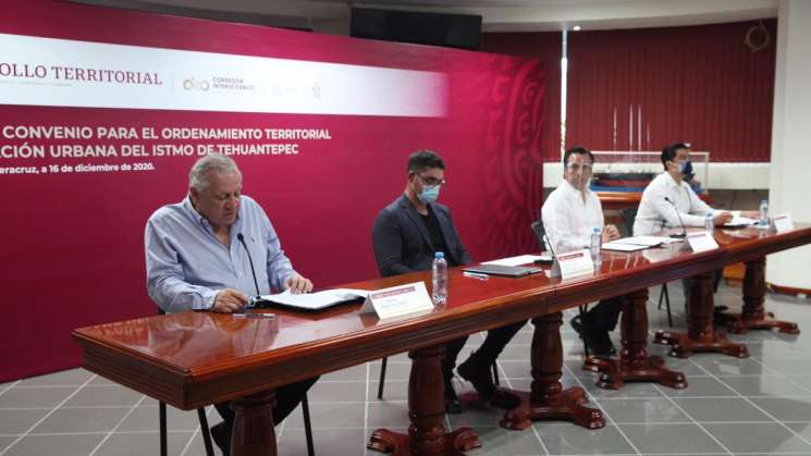  Oaxaca y Veracruz,unidos para Ordenamiento Territorial del Istmo