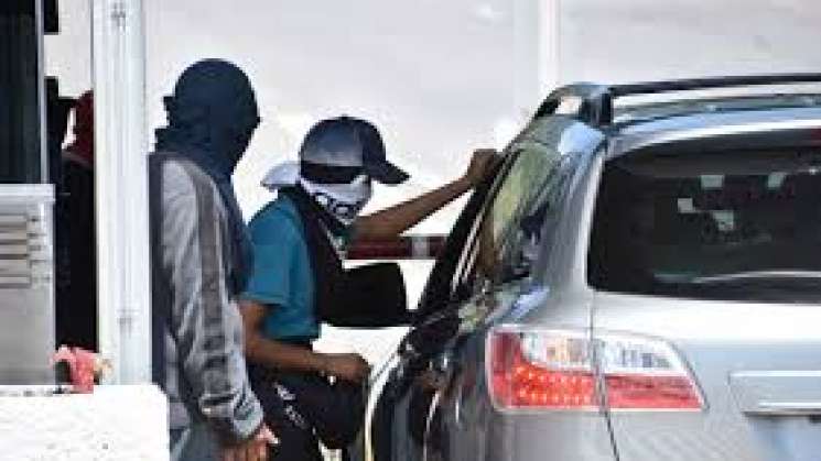 Hasta 7 años de cárcel a tomacasetas que pidan dinero; Senado