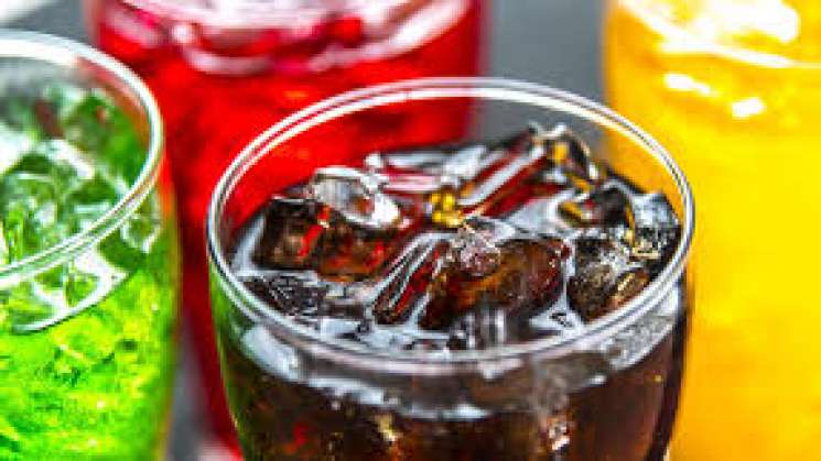 Incrementa consumo de bebidas alcohólicas, azucaradas y refrescos