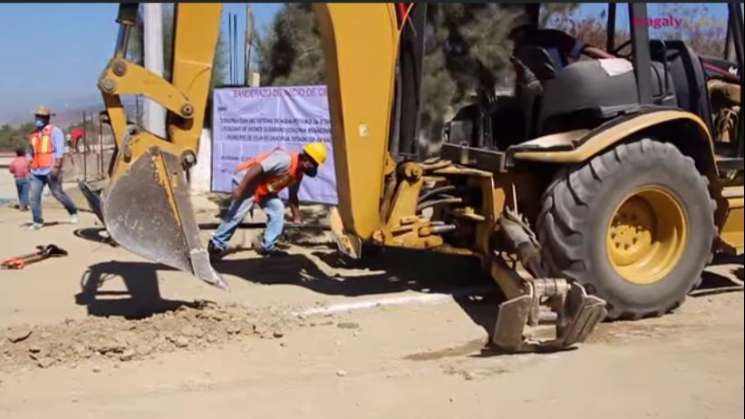 Inicia construcción del  sistema de agua potable para colonia