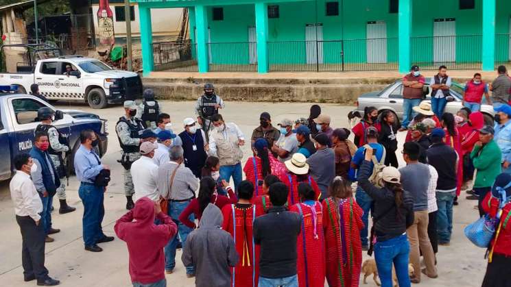 Piden a organizaciones sociales de zona Triqui a construir la paz